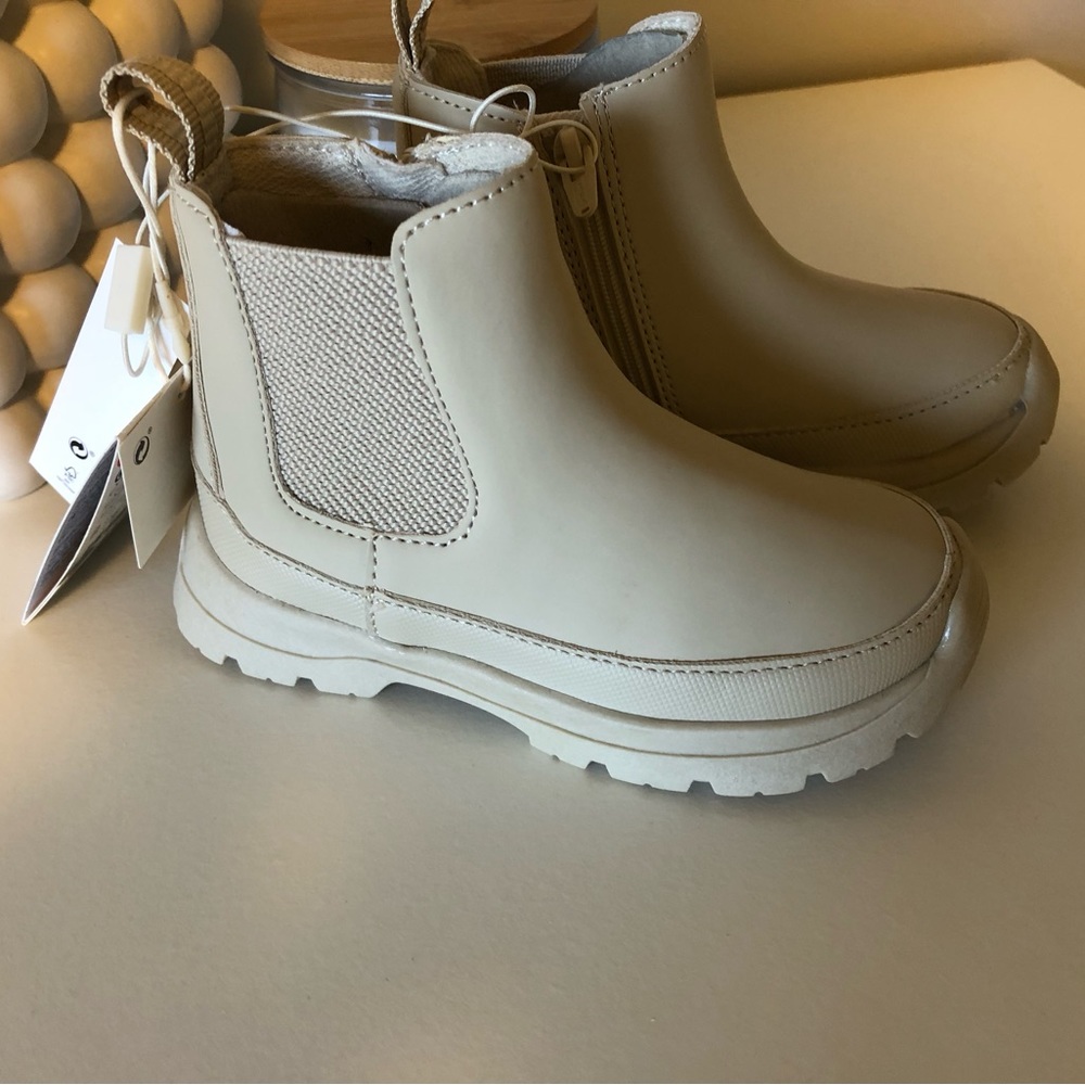 ⭐️SOLD ⭐️Brand New With Tags Zara Toddler Boots Size 22 US 6.5 - Picture 7 of 7
